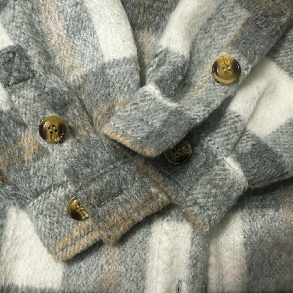 Plaid Button-Up Shacket - Picture 4 of 4